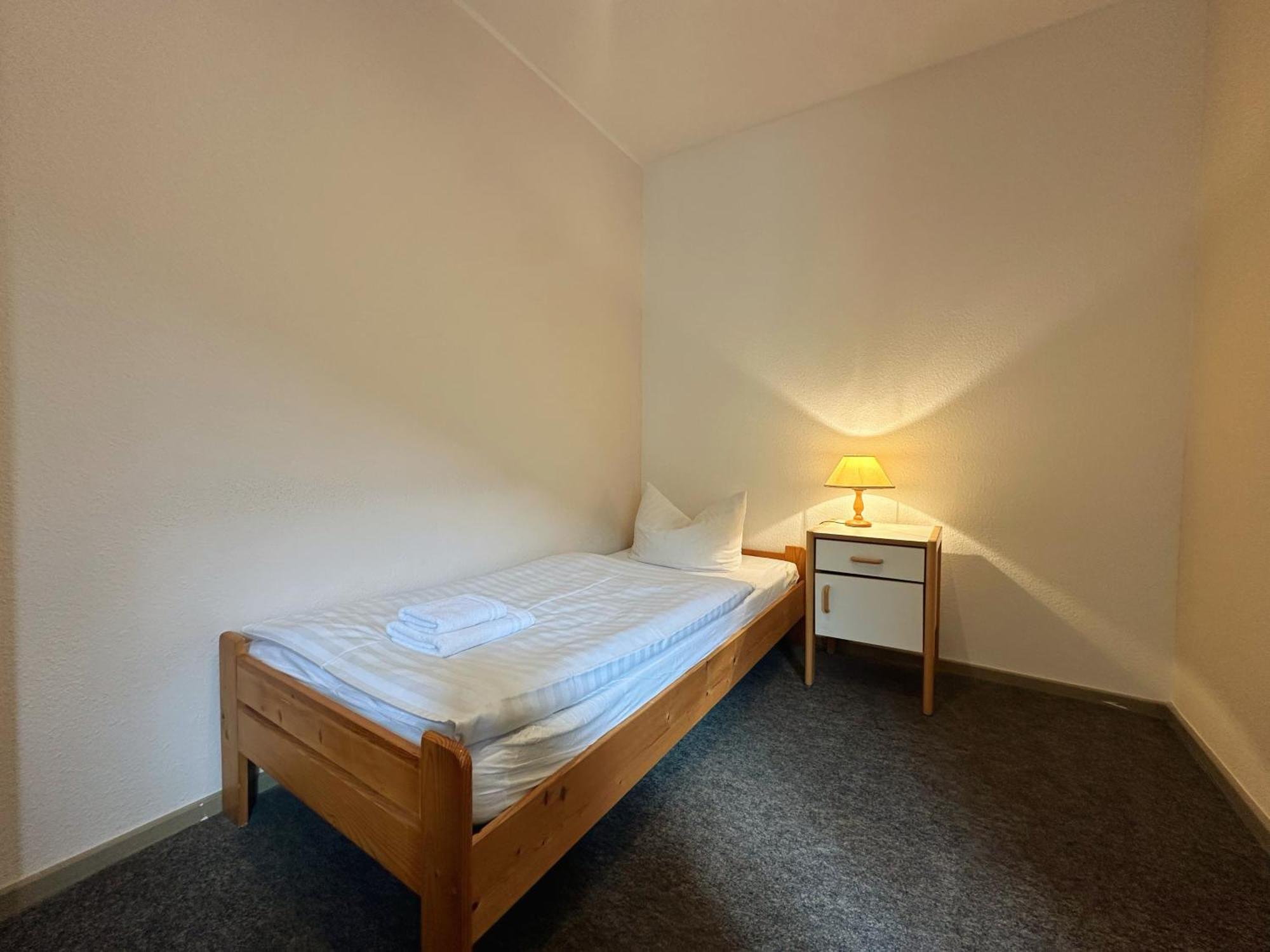Hotel Am Laerchenberg I Fruehstueck, Wlan, Parkplatz Schirgiswalde-Kirschau المظهر الخارجي الصورة